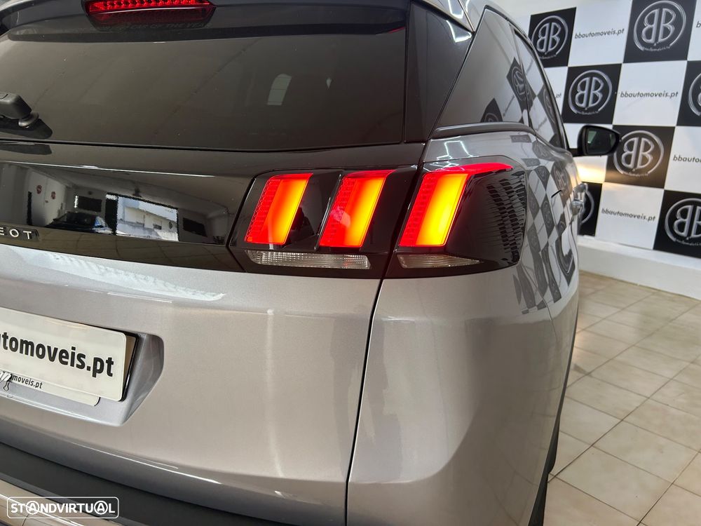 Peugeot 3008 PureTech 130 Stop & Start EAT6 Allure - 4