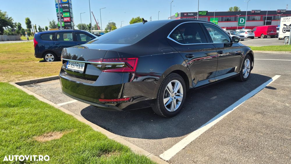 Skoda Superb 2.0 TDI DSG Ambition - 5