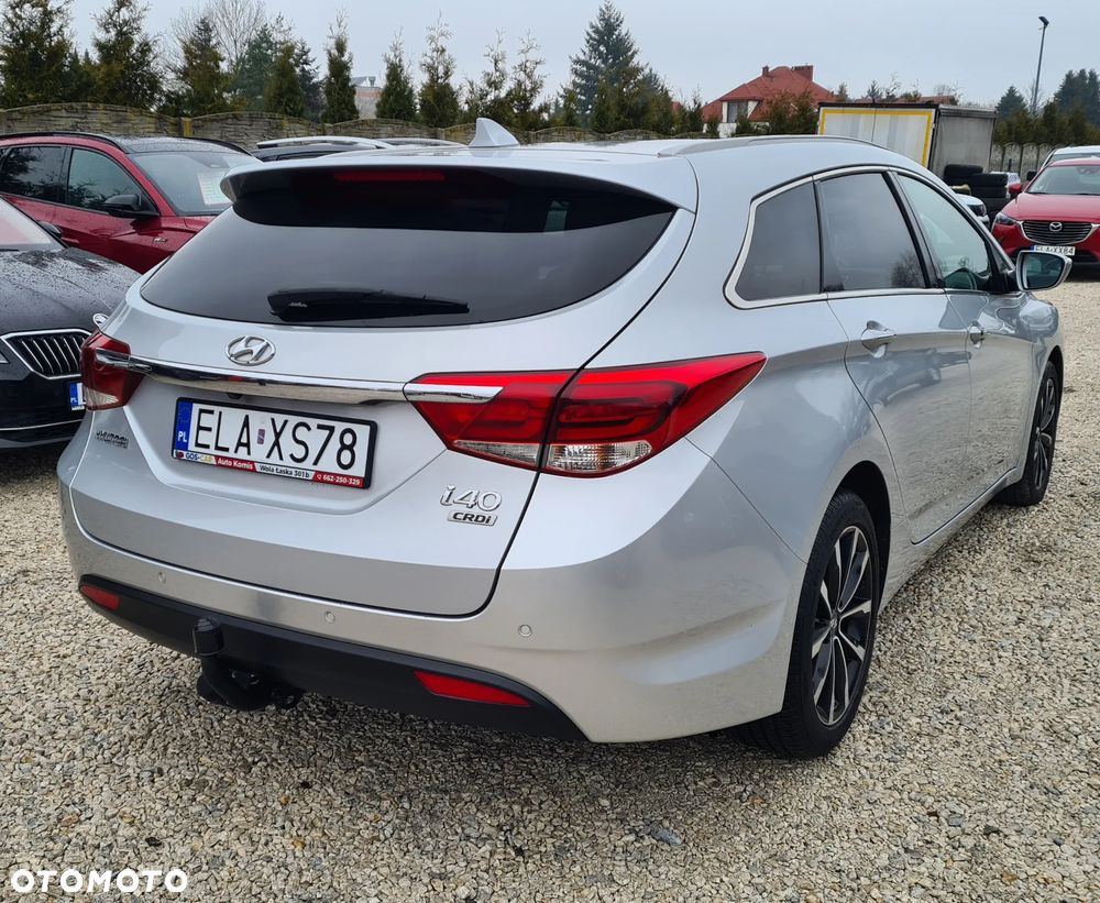 Hyundai i40 Kombi 1.7 CRDi DCT Premium - 4