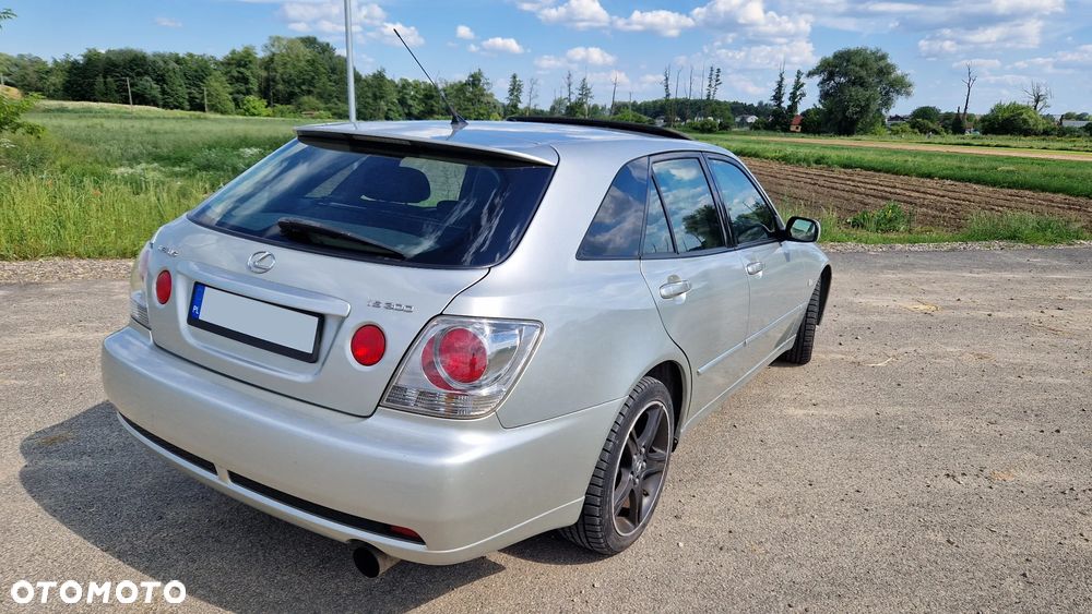 Lexus IS 300 Prestige - 7