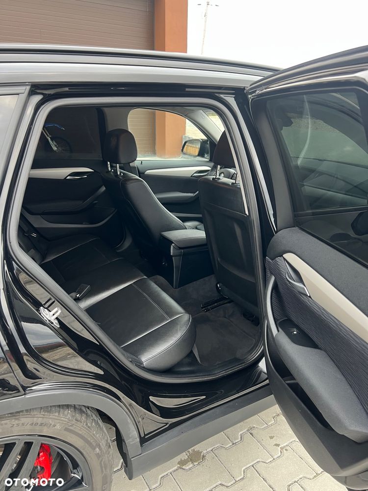 BMW X1 xDrive18d Sport Line - 29