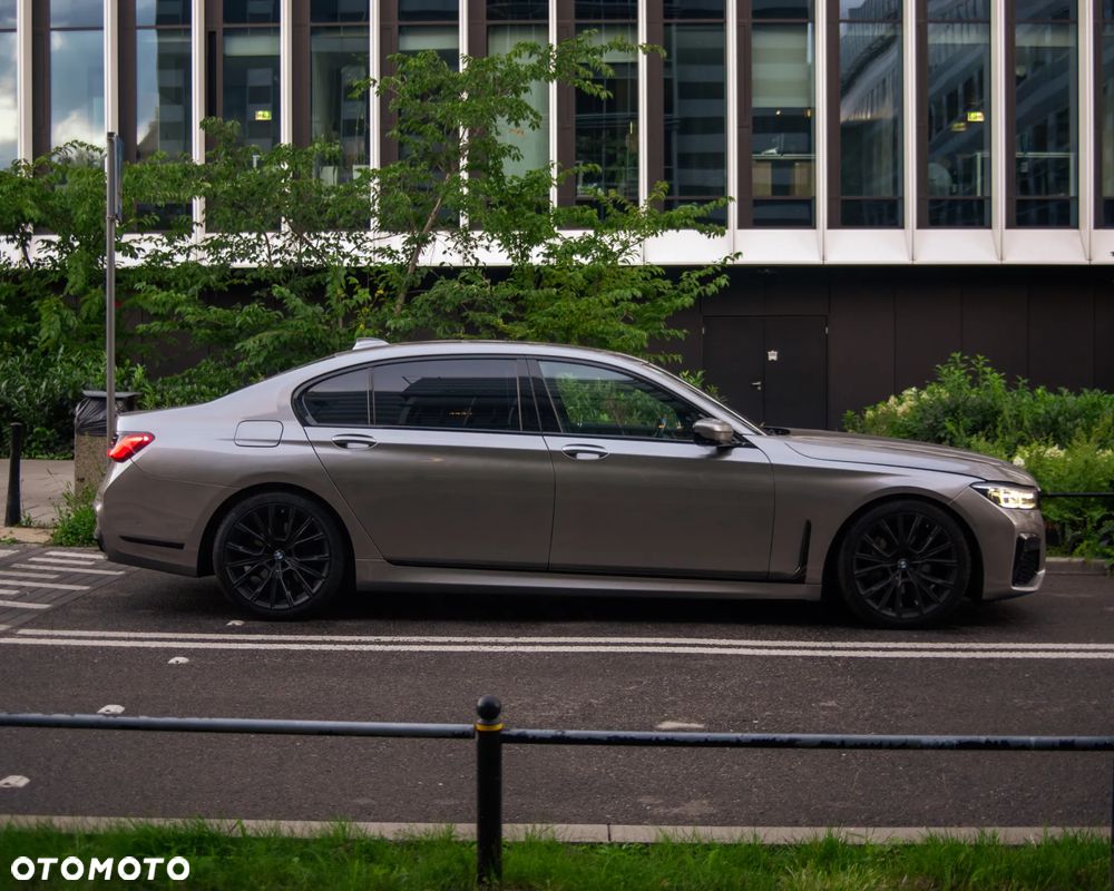 BMW Seria 7 740Li sport - 7