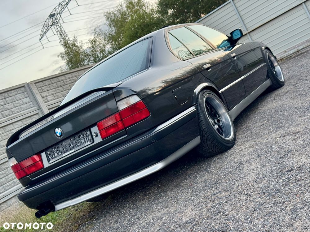 BMW Seria 5 525i - 11