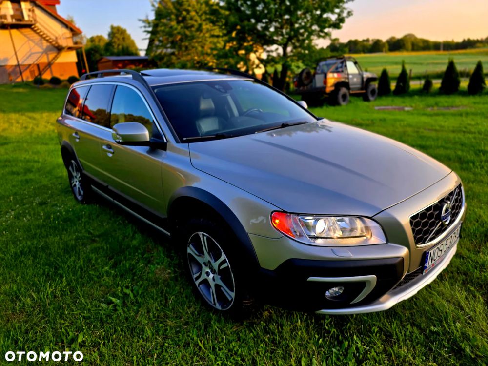 Volvo XC 70 D5 AWD Geartronic Summum - 4