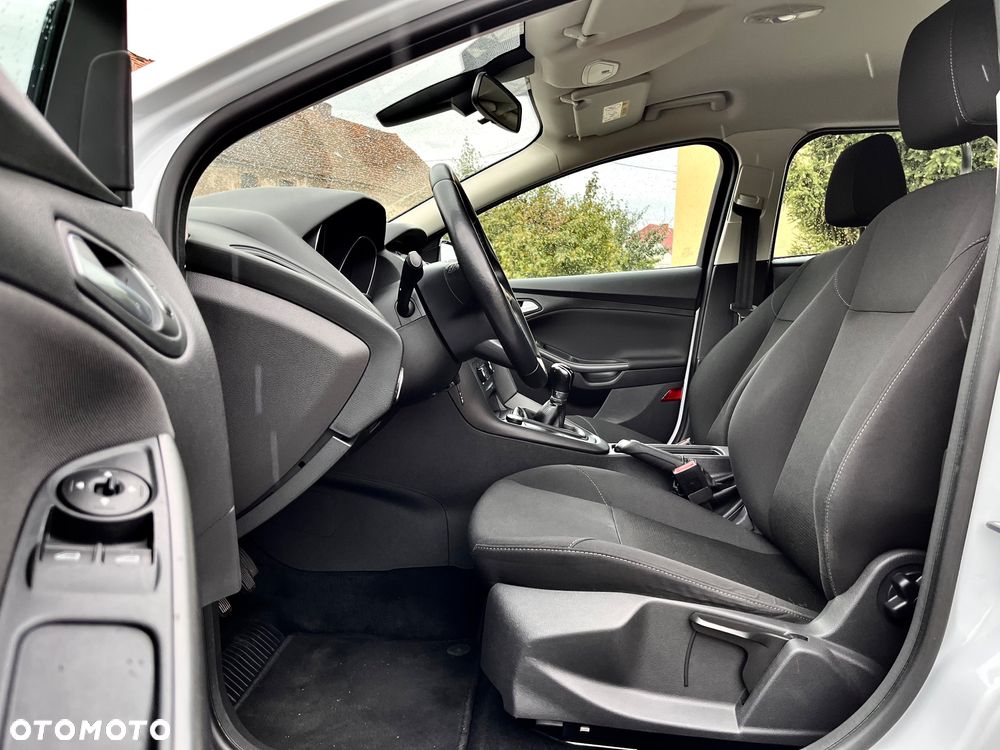 Ford Focus 1.0 EcoBoost Trend Edition - 11
