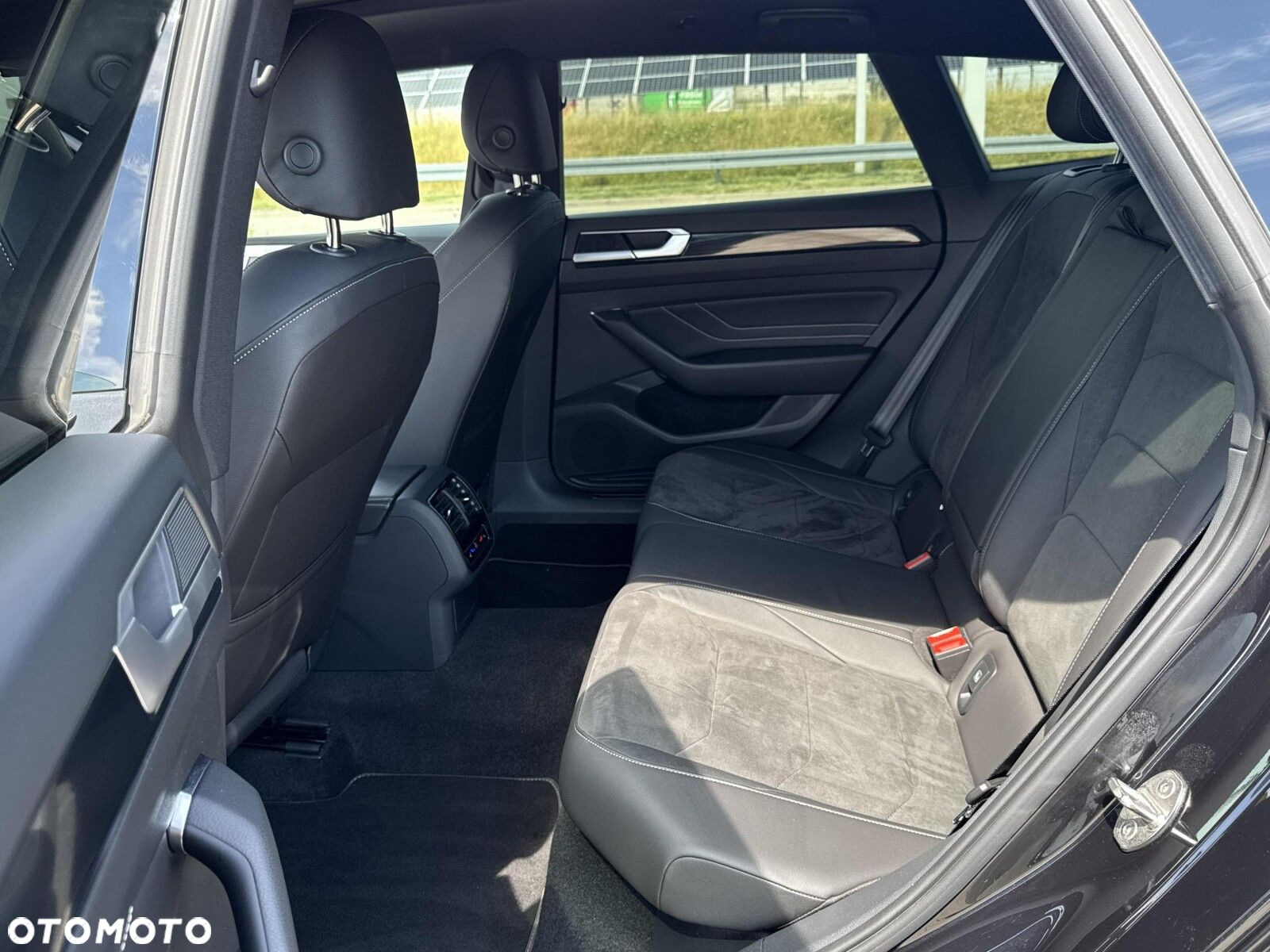 Volkswagen Arteon 2.0 TSI R-Line DSG - 12