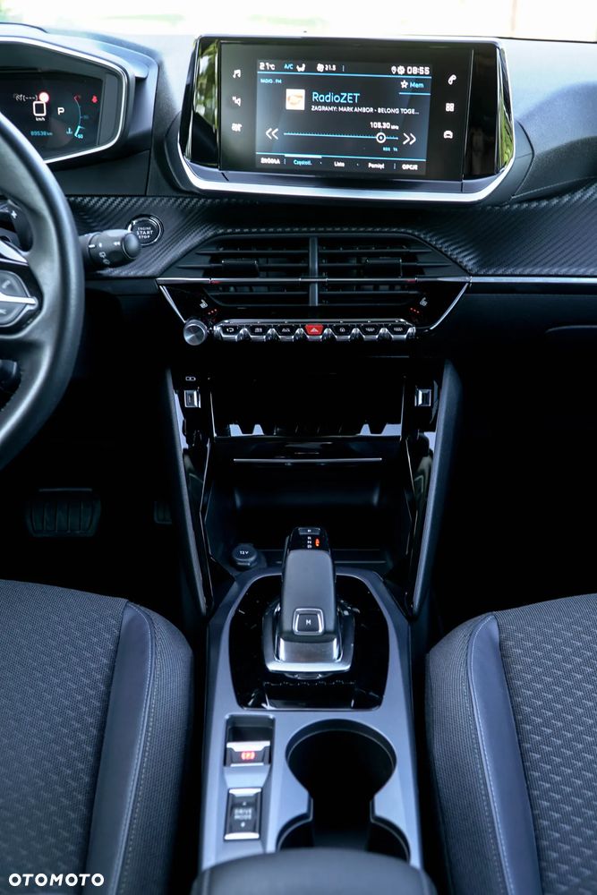 Peugeot 2008 BlueHDi 130 EAT8 Allure Pack - 25