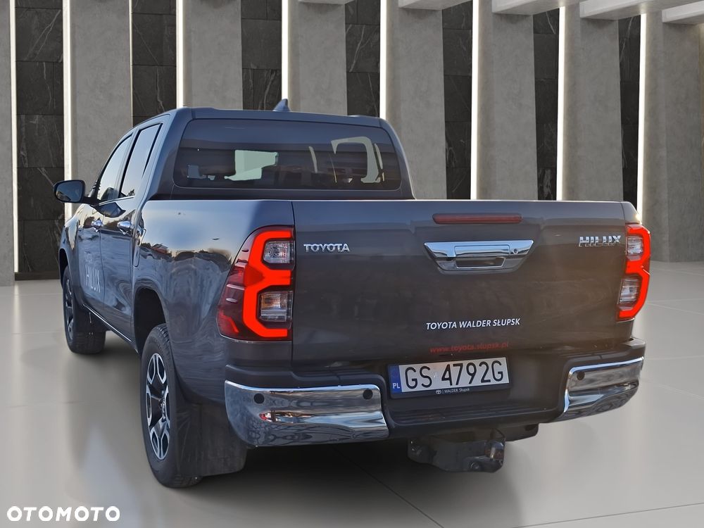 Toyota Hilux 2.8 D-4D mHEV Double Cab Executive 4x4 - 5