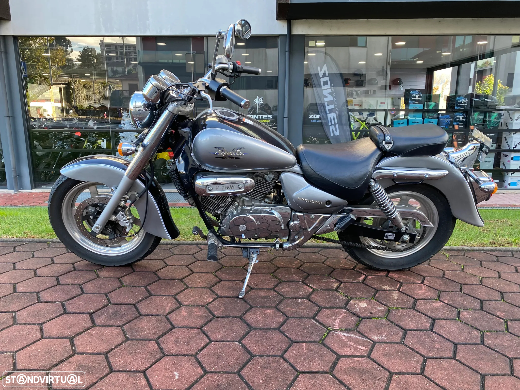 Hyosung GV Moto como nova - 5
