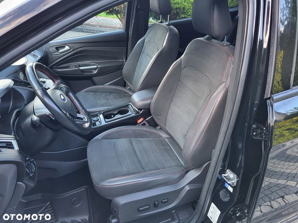 Ford Kuga 1.5 EcoBoost 4x4 ST-Line - 10