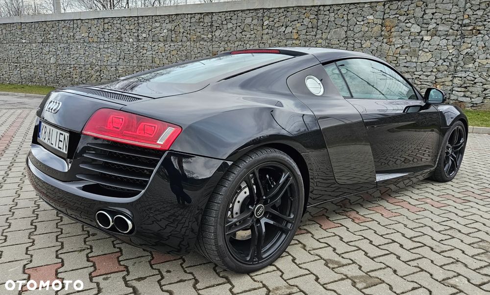 Audi R8 Coupé - 2