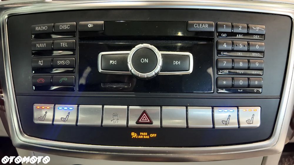 Mercedes-Benz GL - 27