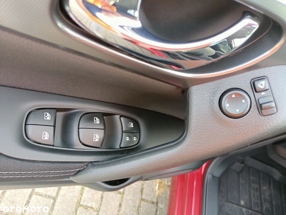 Nissan Qashqai - 24