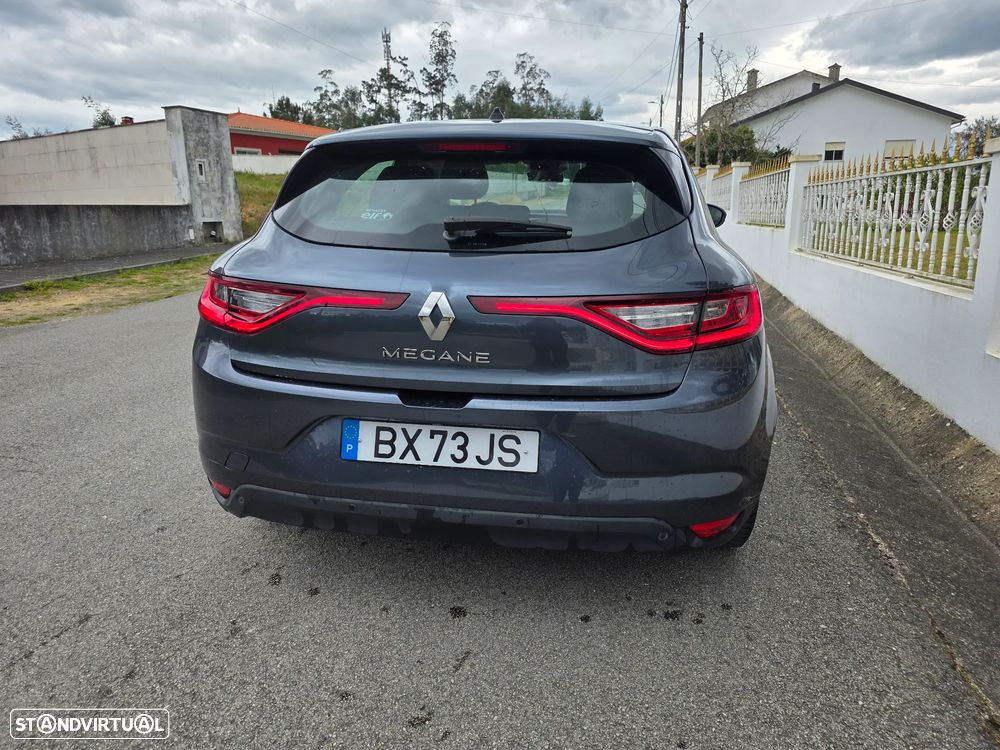 Renault Mégane 1.5 dCi Dynamique S - 7