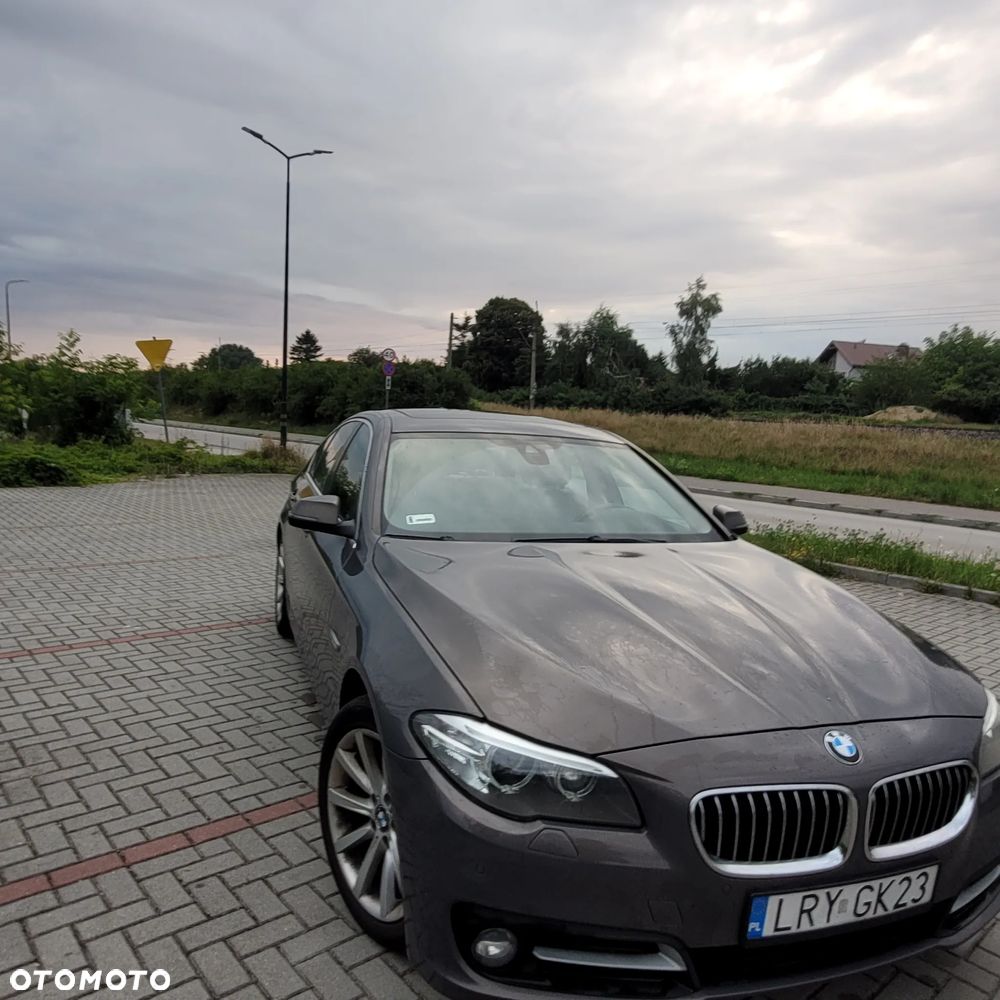 BMW Seria 5 530d xDrive Luxury Line - 7