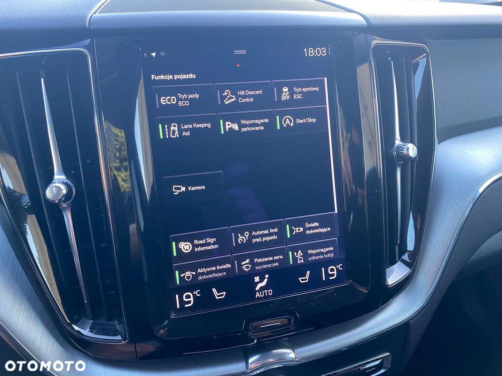 Volvo XC 60 D4 AWD Momentum - 26