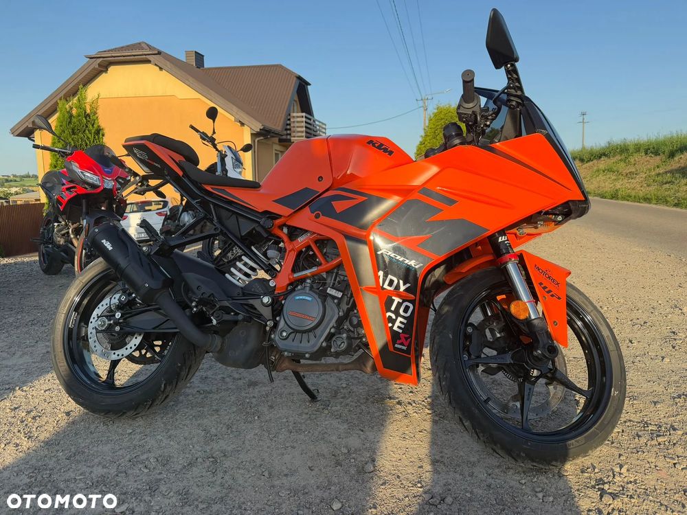 KTM RC 125 - 4