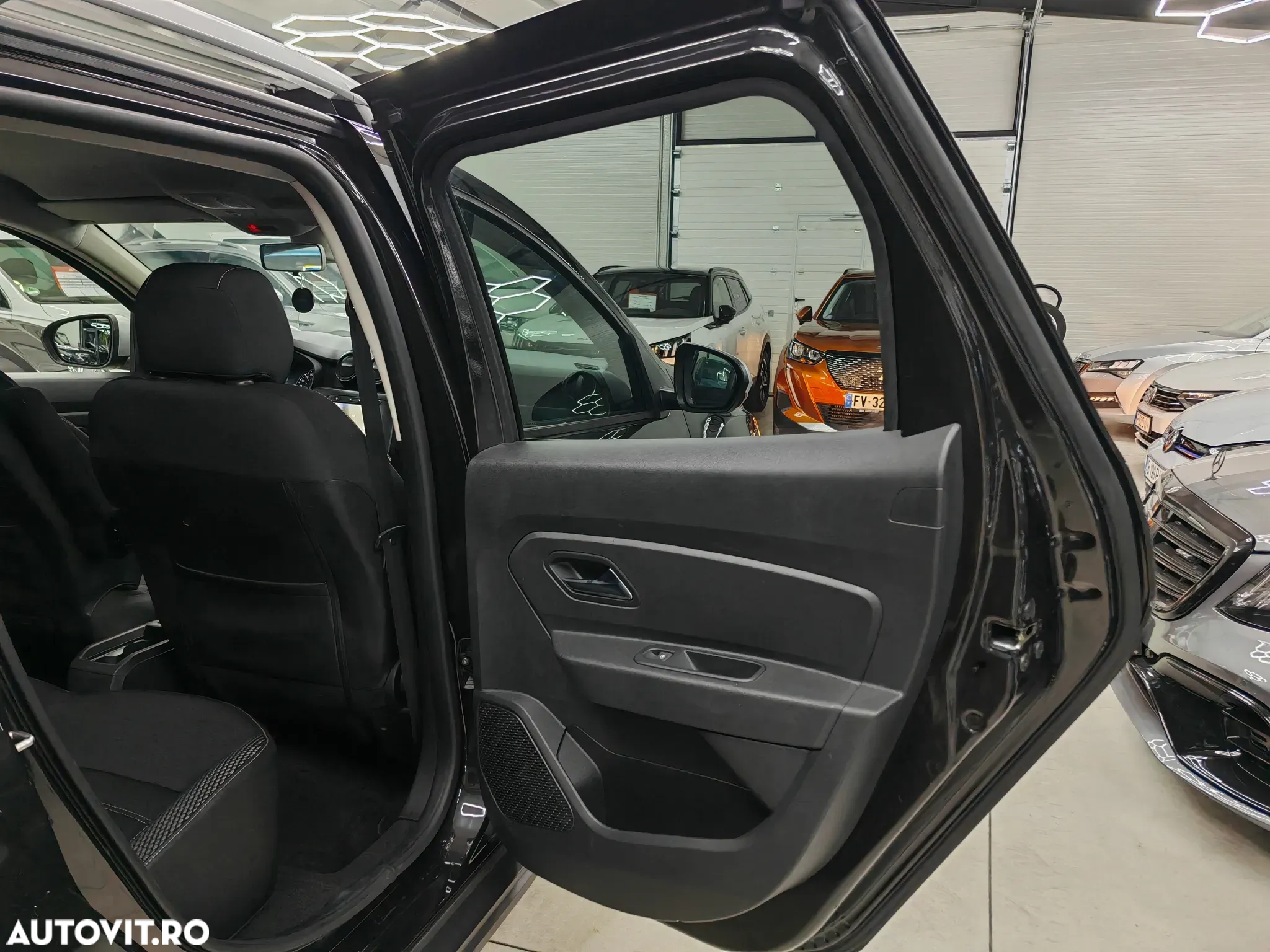 Dacia Duster SCe 115 2WD Prestige - 27