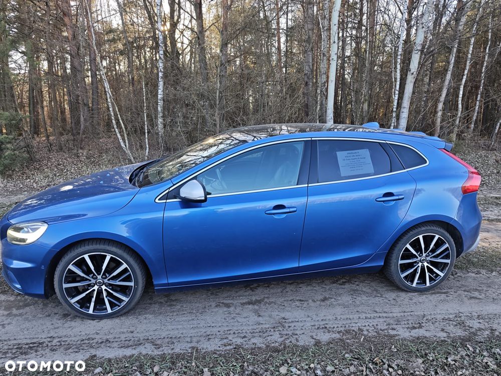 Volvo V40 Cross Country - 7
