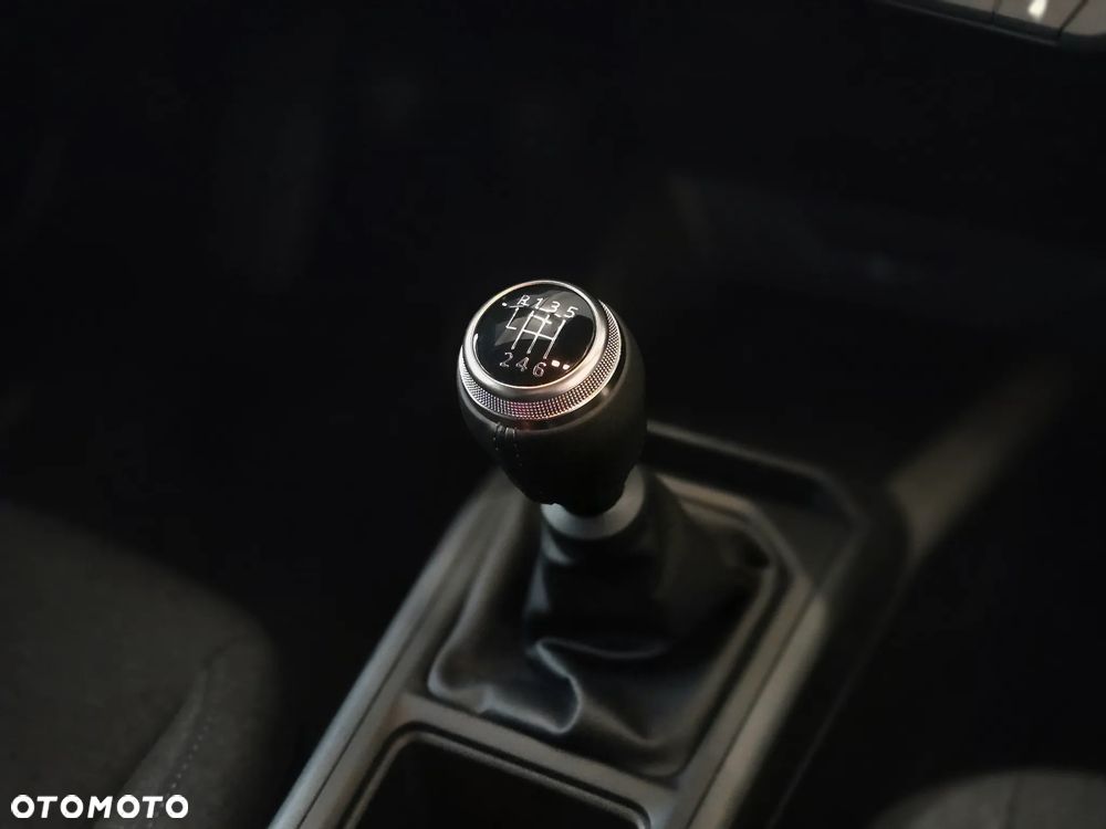 Renault Clio - 16