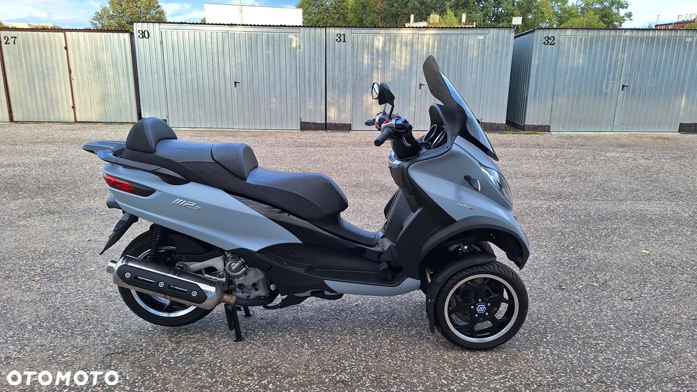 Piaggio MP-3 - 12