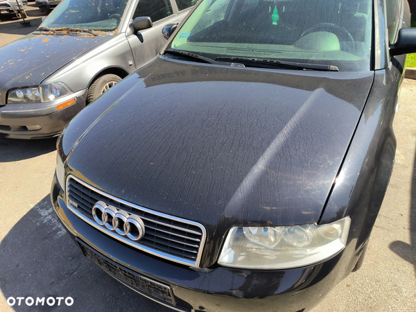 Maska pokrywa silnika Audi A4 B6 LY9B