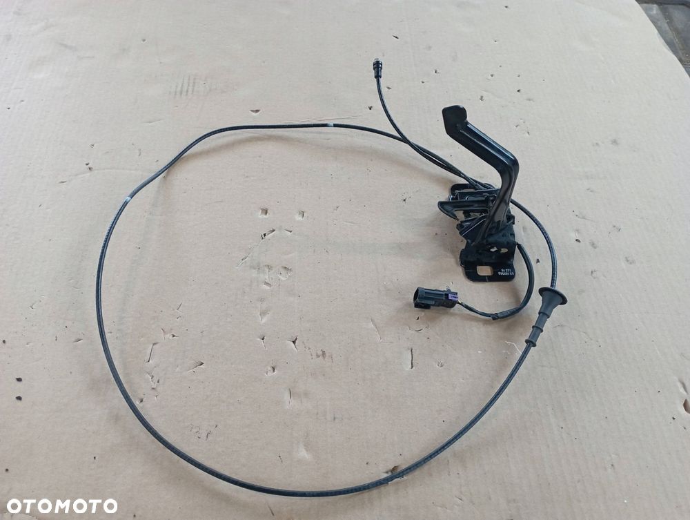 OPEL MOKKA A I 1 ZAMEK RYGIEL MASKI Z CZUJNIKIEM LINKA 95182353 - 1