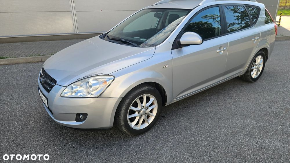 Kia Ceed - 26