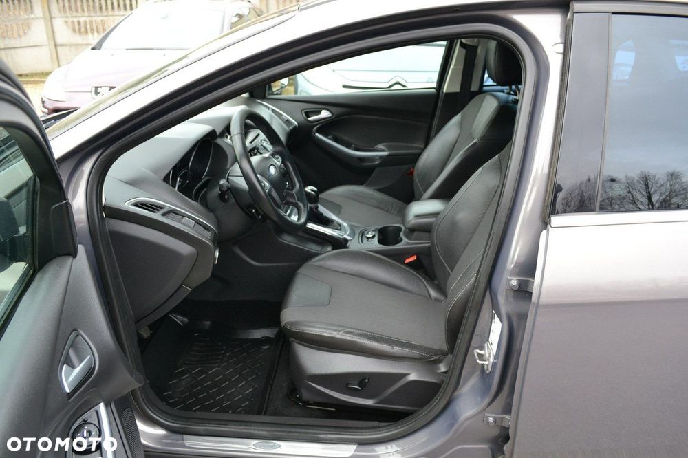 Ford Focus 1.6 Edition - 5