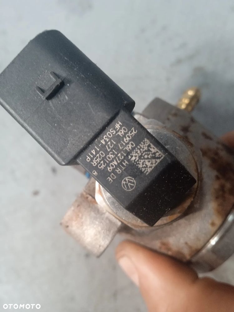 Pompa paliwa 2.0TSI 06L127025R - 3