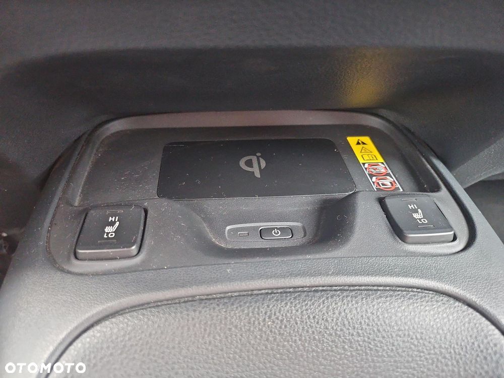 Toyota Corolla 1.8 Hybrid Comfort - 21