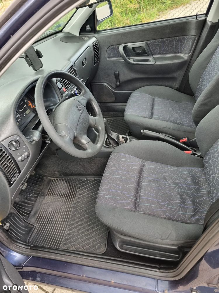 Volkswagen Polo - 5