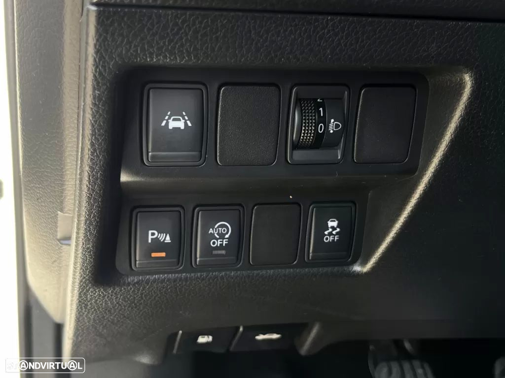 Nissan Qashqai 1.5 dCi N-Connecta - 20