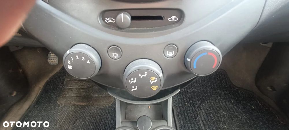 Chevrolet Spark - 14