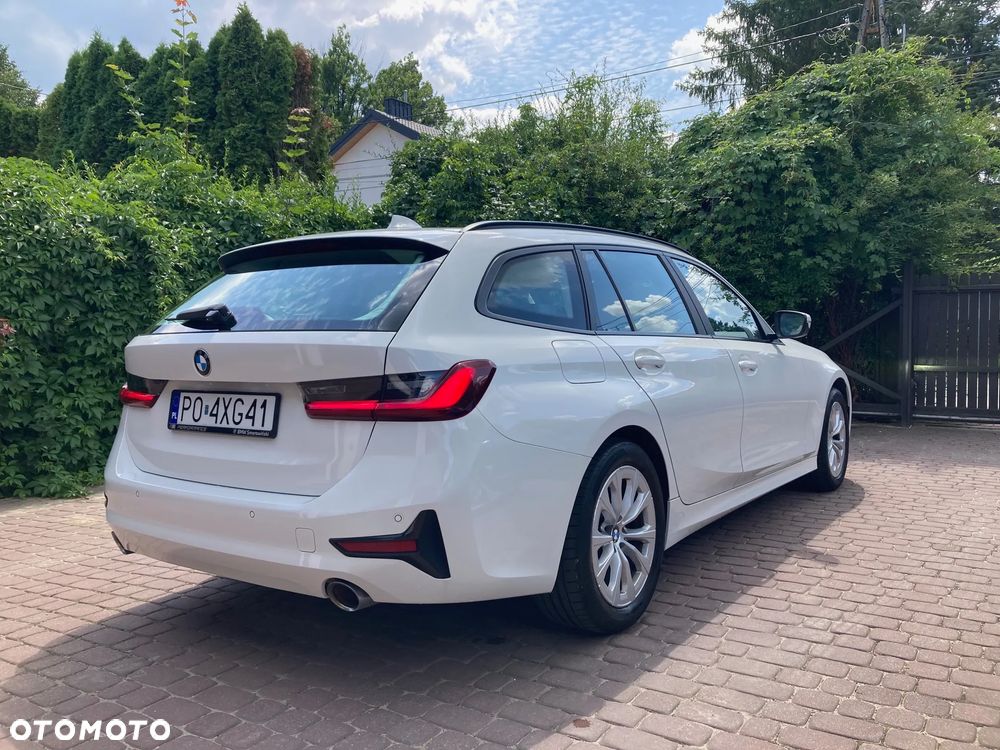 BMW Seria 3 318i Advantage - 4