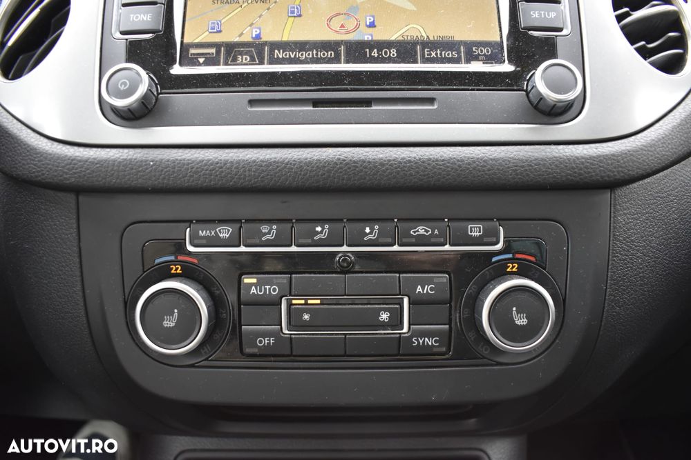 Volkswagen Tiguan 2.0 TDI 4Motion DSG BMT Sport & Style - 11