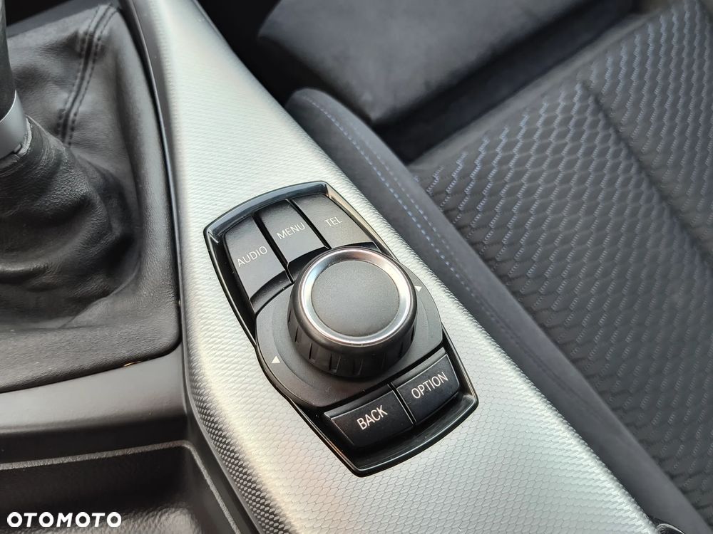 BMW Seria 1 118i Sport Line - 14