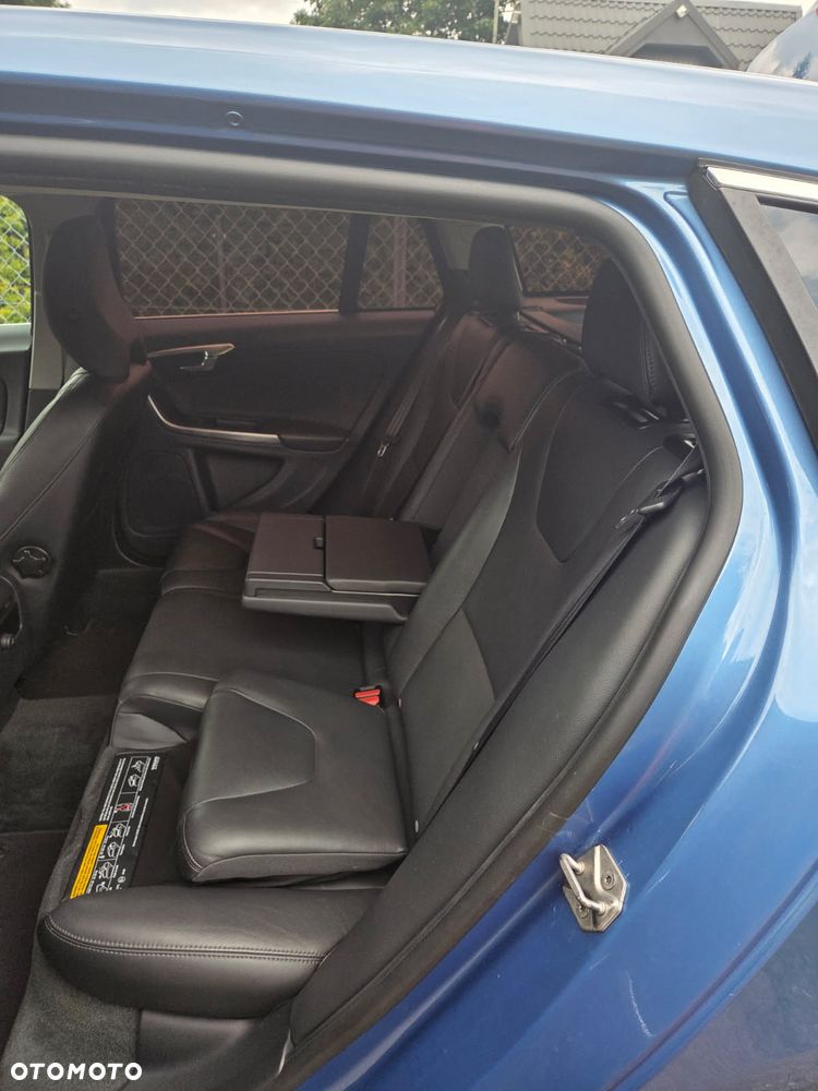Volvo V60 D4 Geartronic Summum - 7