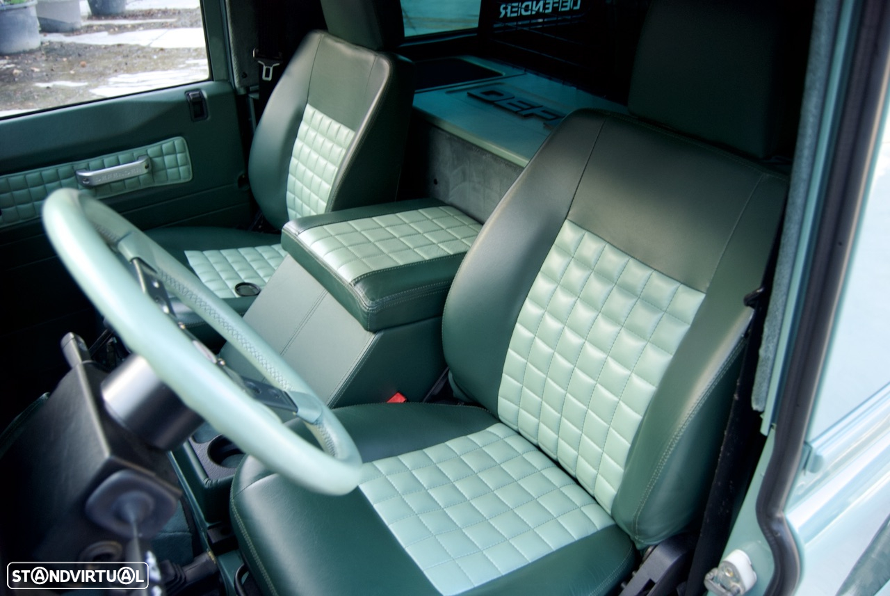 Land Rover Defender 110 2.5 TD5 Metal Top - 16