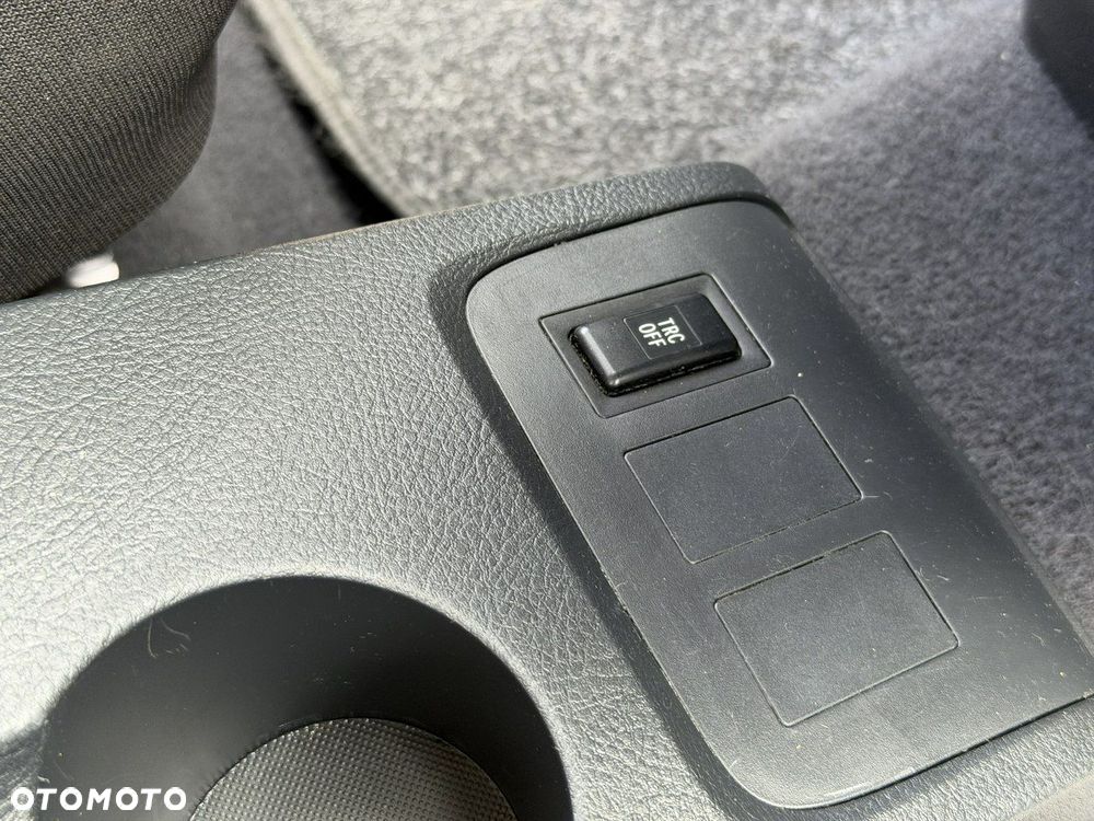 Toyota Corolla Verso - 24