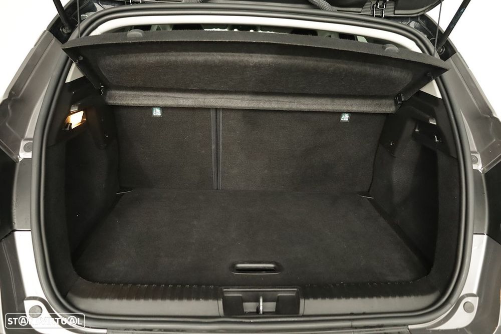 Renault Captur 1.0 TCe Techno Bi-Fuel - 25