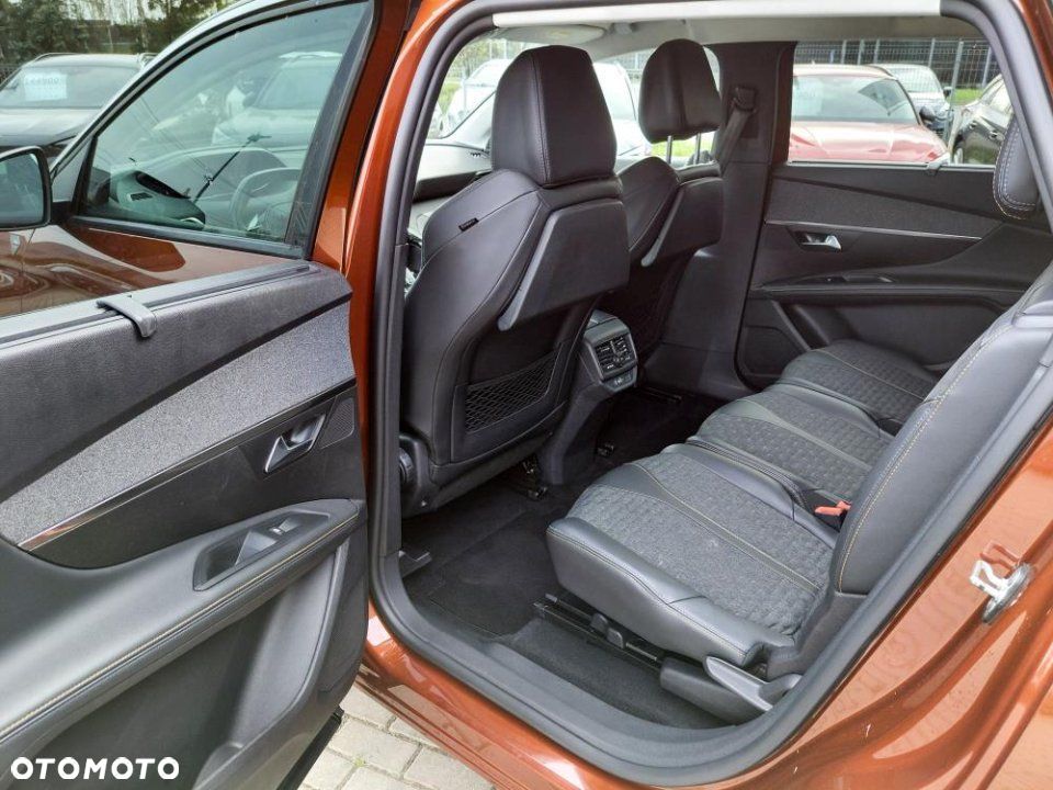 Peugeot 5008 - 12