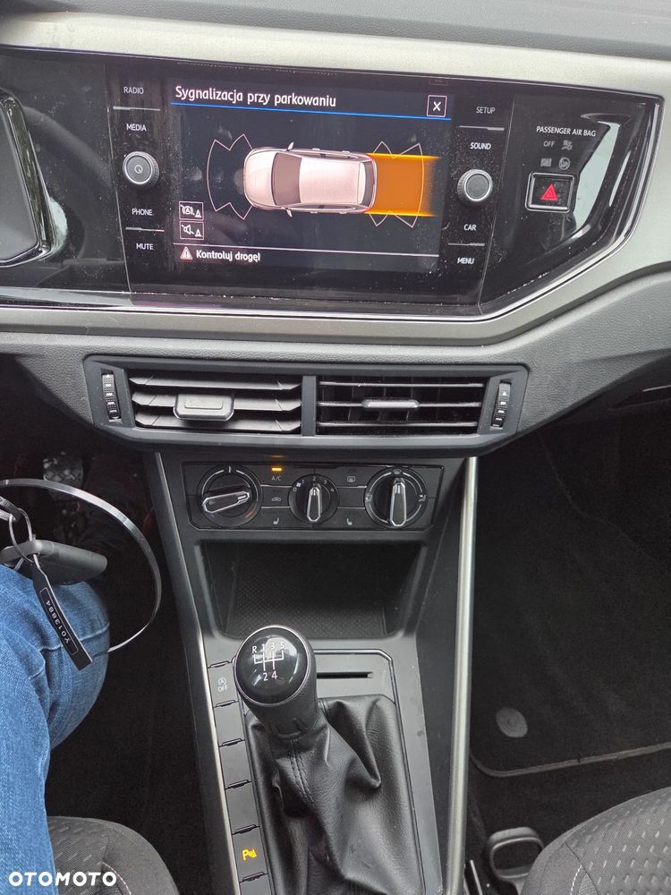 Volkswagen Polo 1.0 (Blue Motion Technology) Comfortline - 12