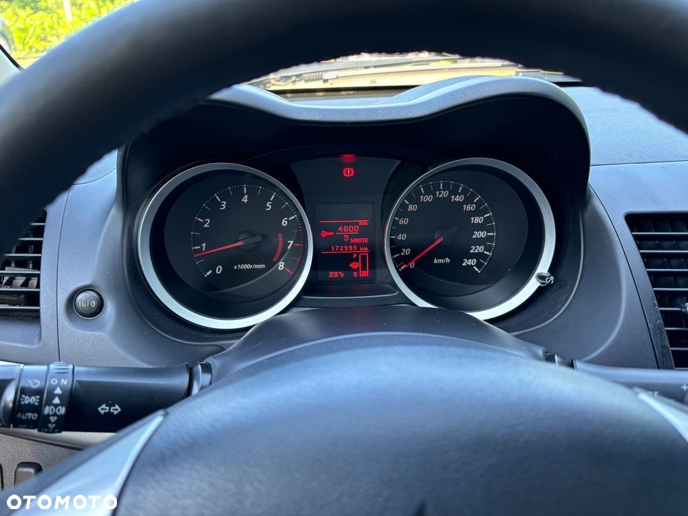 Mitsubishi Lancer 1.6 Inform - 5