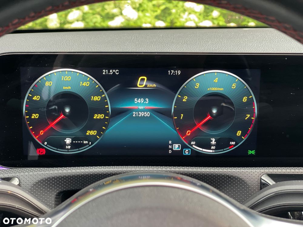 Mercedes-Benz CLA 200 7G-DCT AMG Line - 22