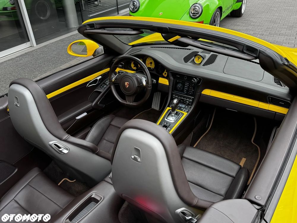 Porsche 911 Carrera 4S PDK - 9