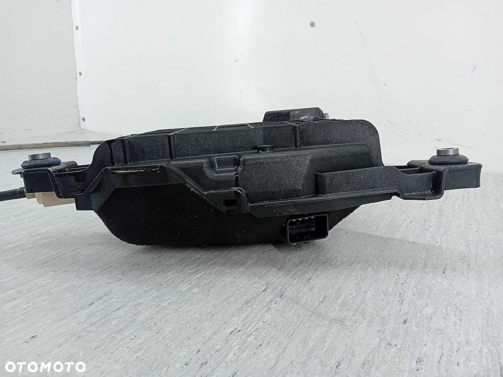 HAMULEC RĘCZNY ELEKTRYCZNY CITROEN C4 GRAND PICASSO 2.0 HDI - 3