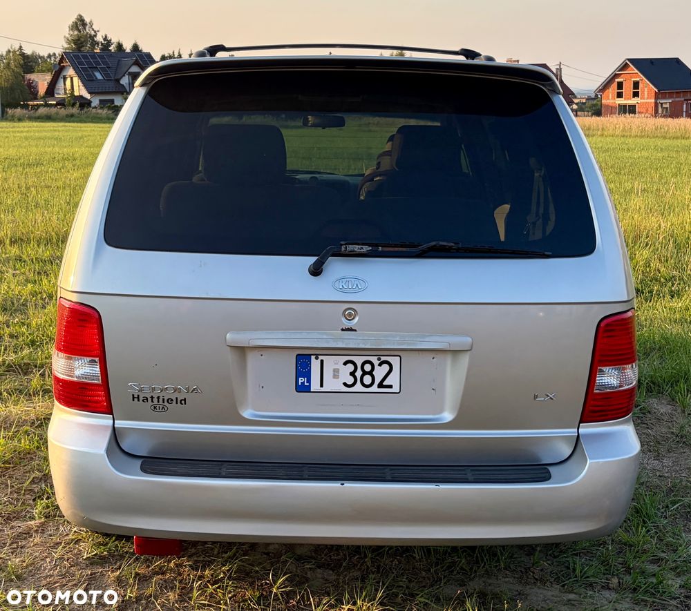 Kia Sedona 3.5 V6 LX - 5
