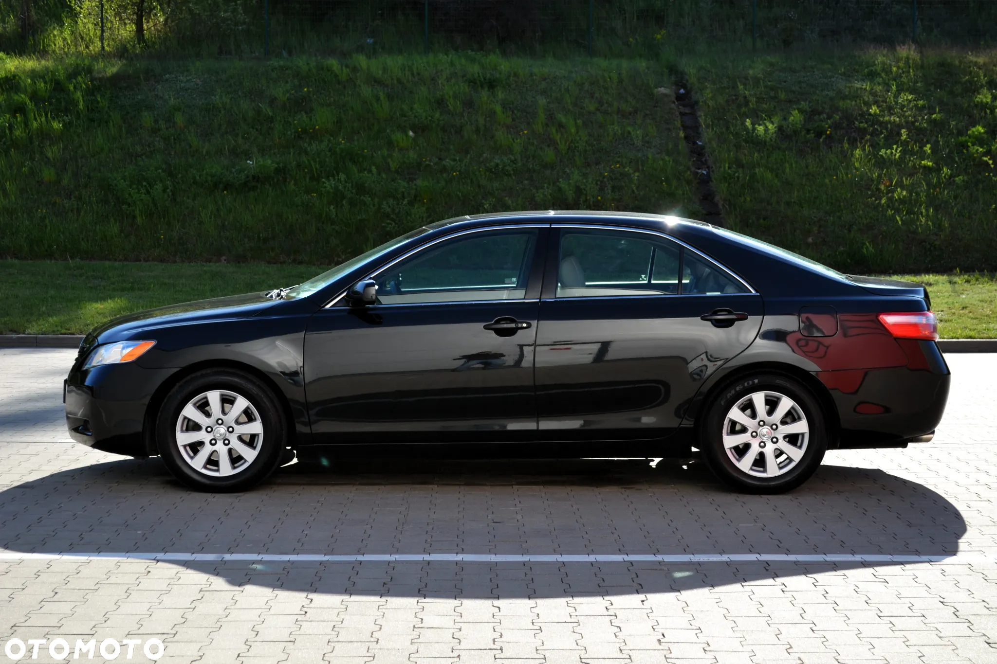 Toyota Camry 3.5 V6 SE - 28