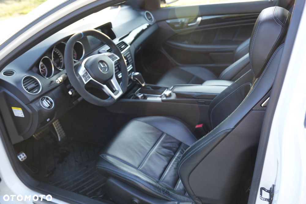 Mercedes-Benz Klasa C 63 AMG AMG SPEEDSHIFT MCT Edition 507 - 17
